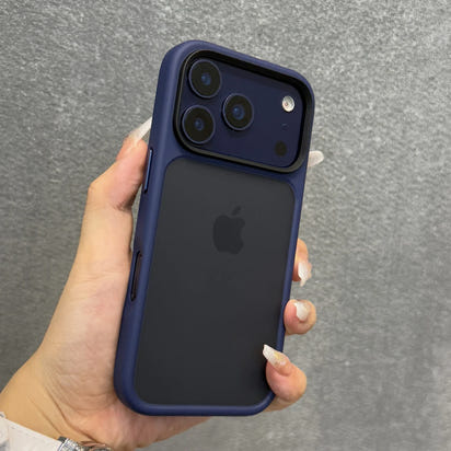 Orangelux™ – Matt Transparent Skal med Metallknappar för iPhone 17 Air / 17 Pro / 17 Pro Max