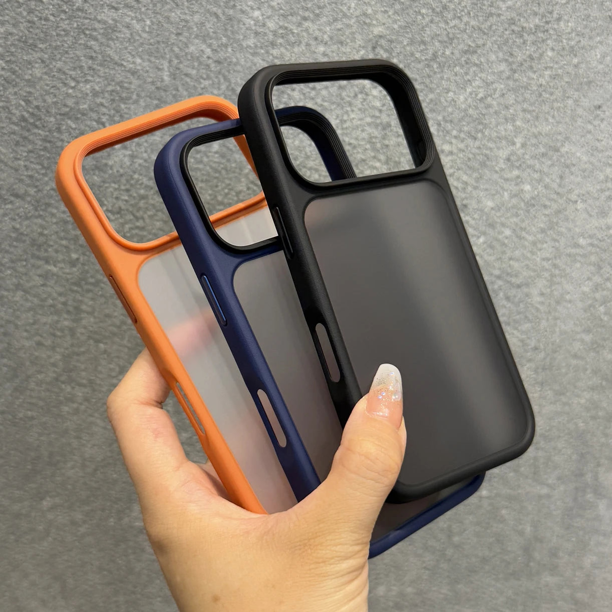 Orangelux™ – Matt Transparent Skal med Metallknappar för iPhone 17 Air / 17 Pro / 17 Pro Max