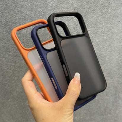 Orangelux™ – Matt Transparent Skal med Metallknappar för iPhone 17 Air / 17 Pro / 17 Pro Max